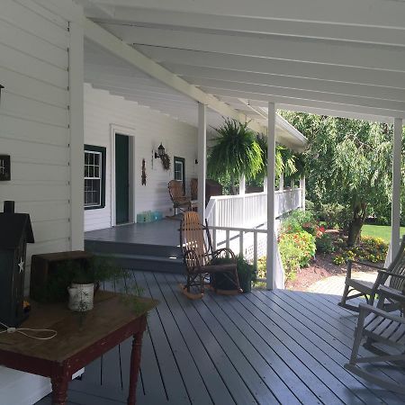 Готель Grapevine House Winesburg Екстер'єр фото