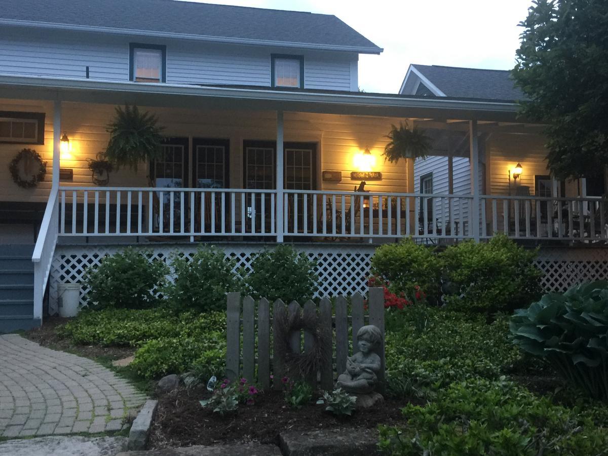 Готель Grapevine House Winesburg Екстер'єр фото