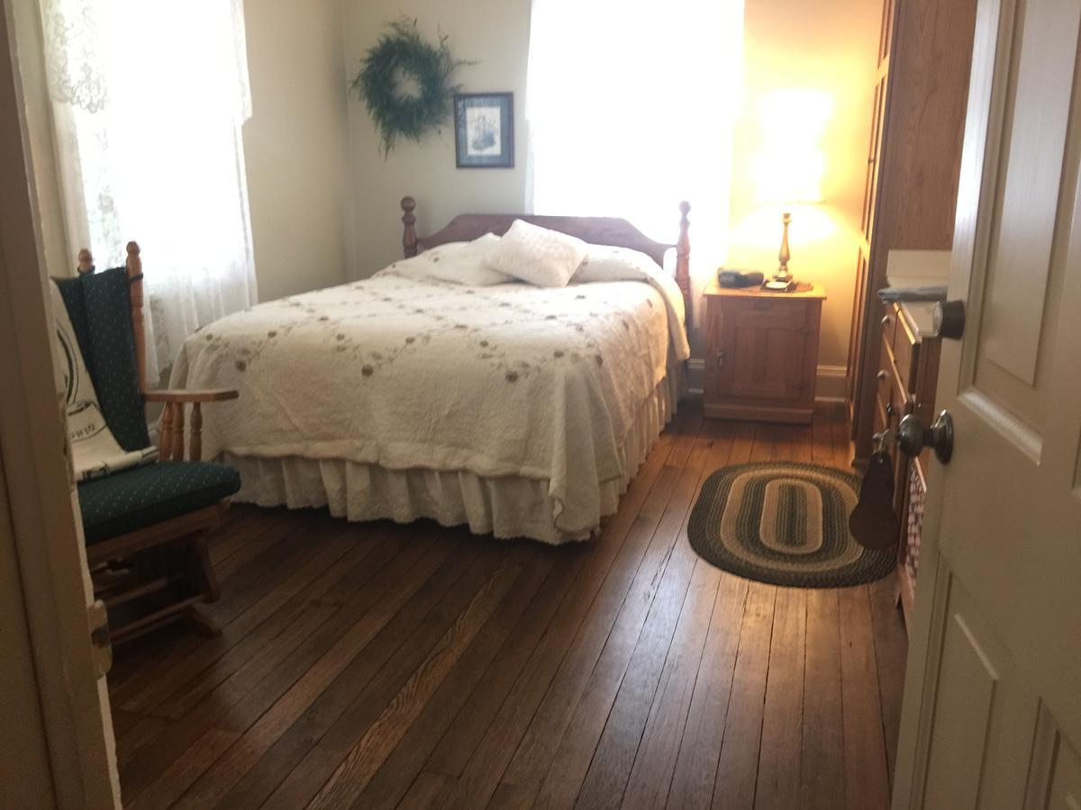 Готель Grapevine House Winesburg Екстер'єр фото